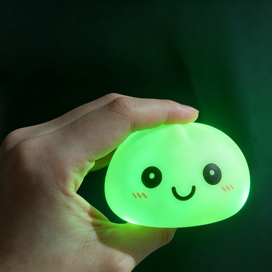 2026 Aesthetic LED Glowing Dum - Baby Food Toy 评论和价格